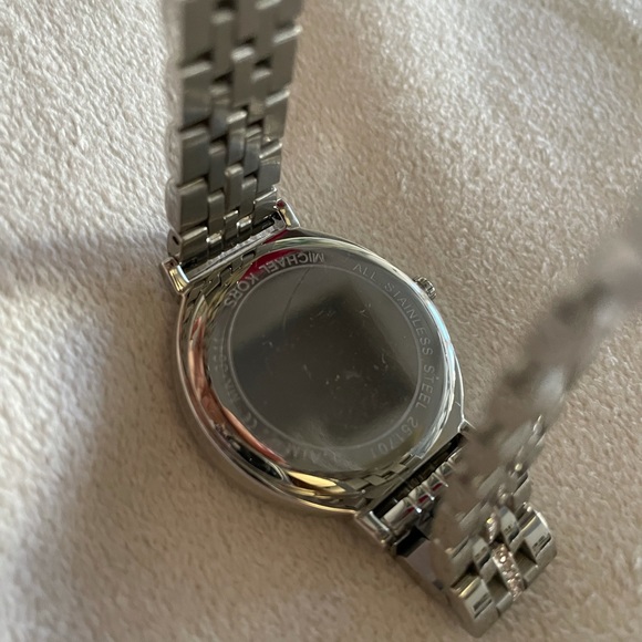 Michael Kors Watch Mother of Pearl Stainless - Picture 6 of 6